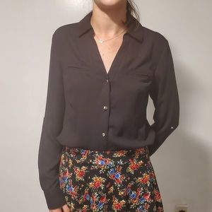 Fake-pockets button down